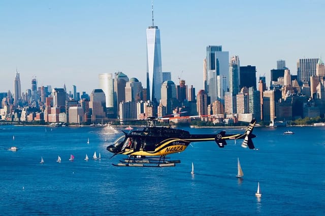 Deluxe Manhattan Helicopter Tour - Photo 1 of 10